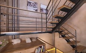 Neoria Houses